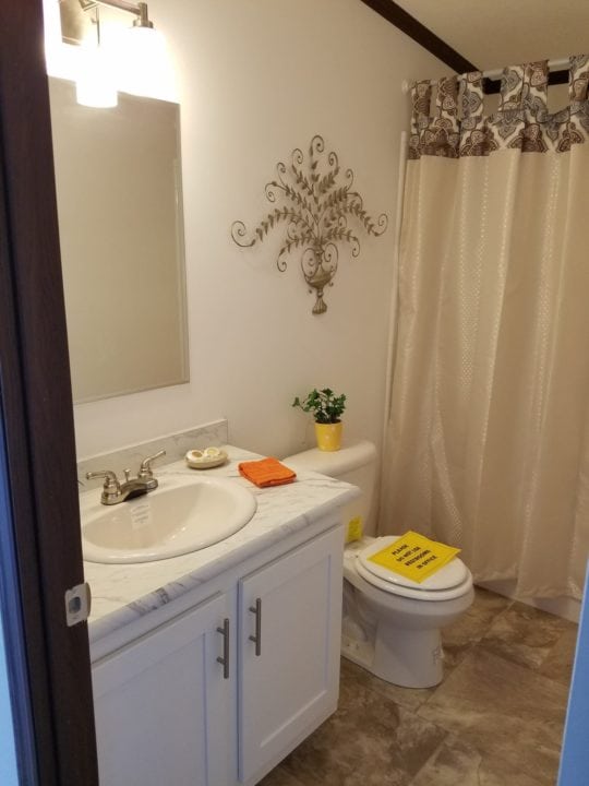 28X52, 3 Bedrooms, 2 Baths - Image 7